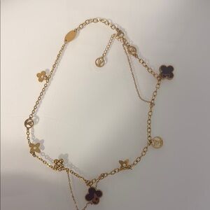 Yellow gold non tarnished Elegant Gold Floral Necklace